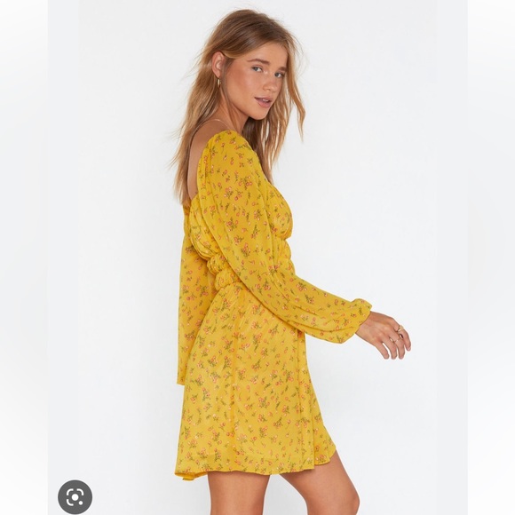 Nasty gal yellow flower dress - Picture 1 of 6